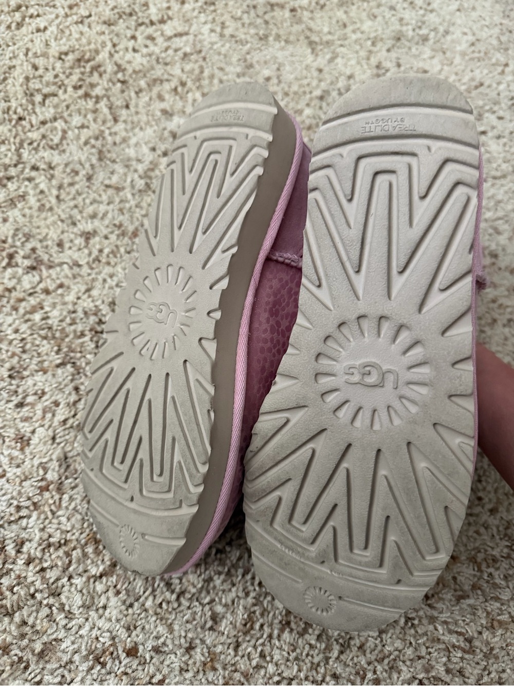 Ugg pink leopard print - Picture 4 of 6